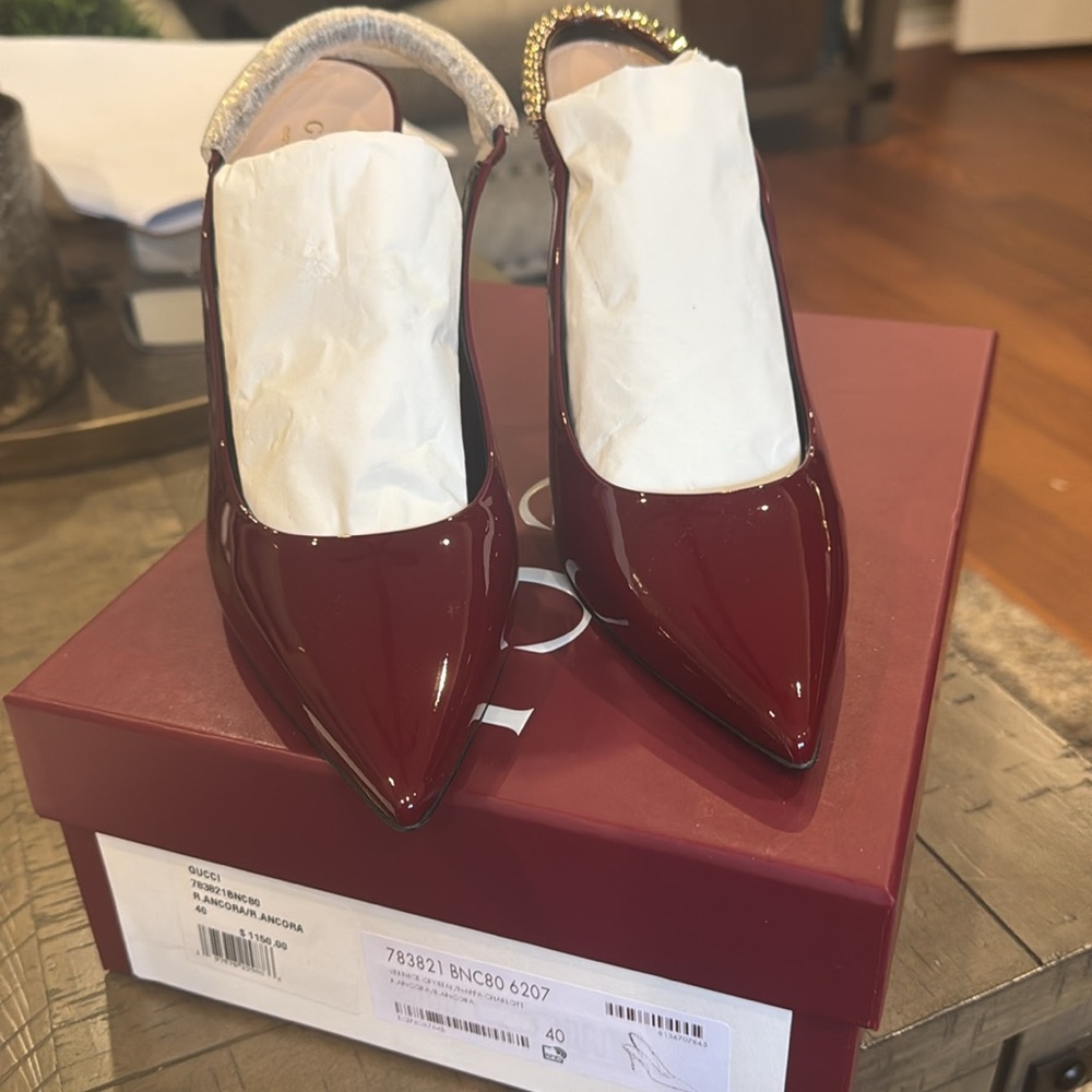 Gucci Signoria Slingback Heels